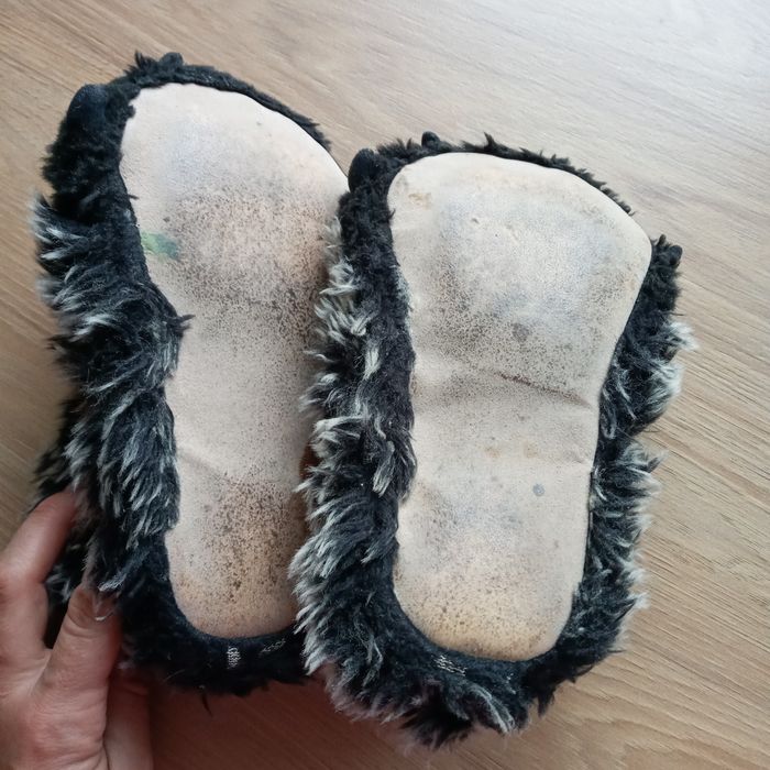 Тапки- лапки. Тапочки для дому.