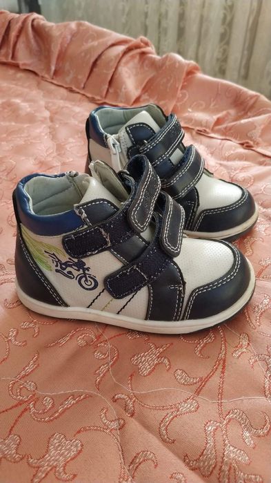 Дитячі черевички