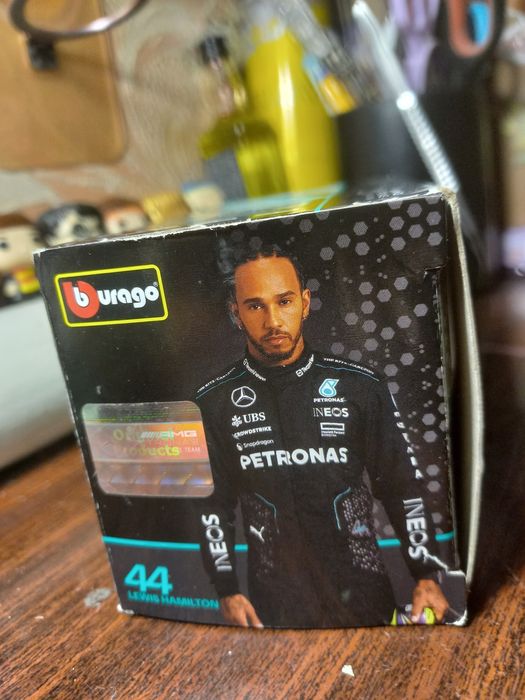 Колекційний болід ф1 (ком. Мерседес) W15