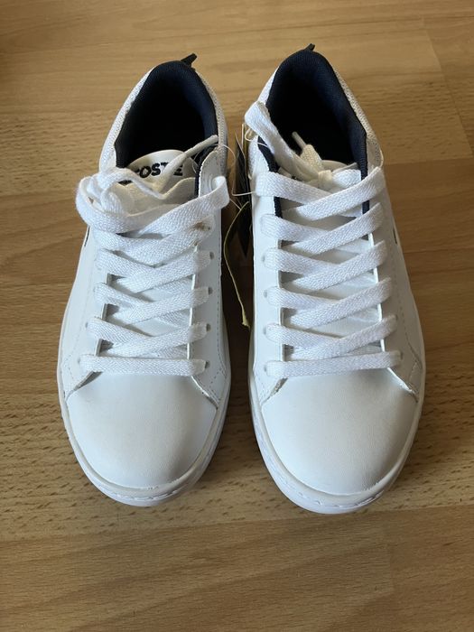 Buty dziecięce Lacoste 32