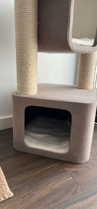 Torre de gato / arranhador / cama