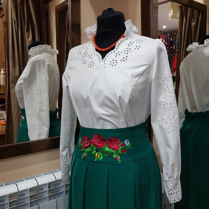 Spódnica góralska w róże - haft komputerowy Folk Regionalizm