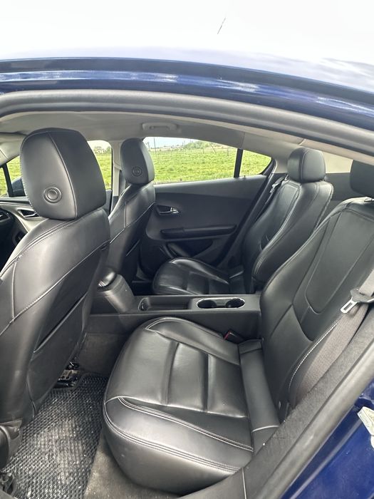 Chevrolet volt 2012