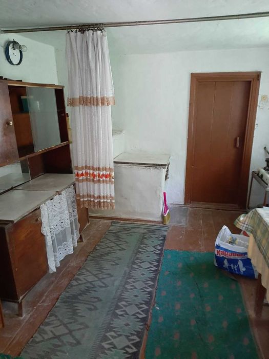 Продається частина будинку із земельною ділянкою в с Тетерівка