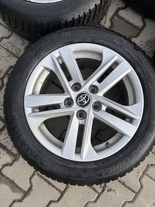 Kola toyota corolla 16”