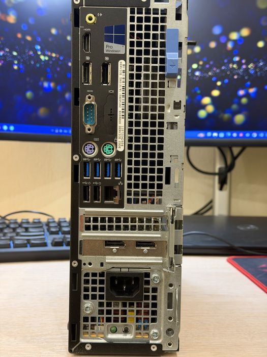 Dell Precision Tower 3420 / Intel Core i7 7th Gen / 32GB RAM / 1TB SSD