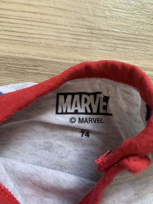 Body z dlugim rekawem Kapitan Ameryka Marvel 74cm