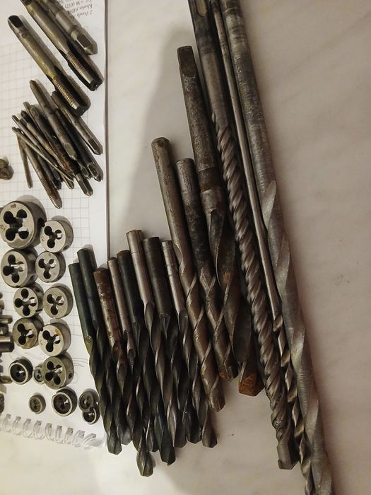 Сверла, Плашки, метчики