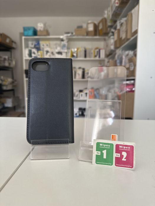Etui zamykane czarne + SZKŁO hartowane do iphone 16e
