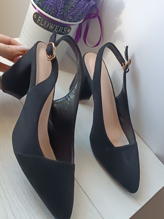 Шикарні туфлі р 40 Натуральна замша