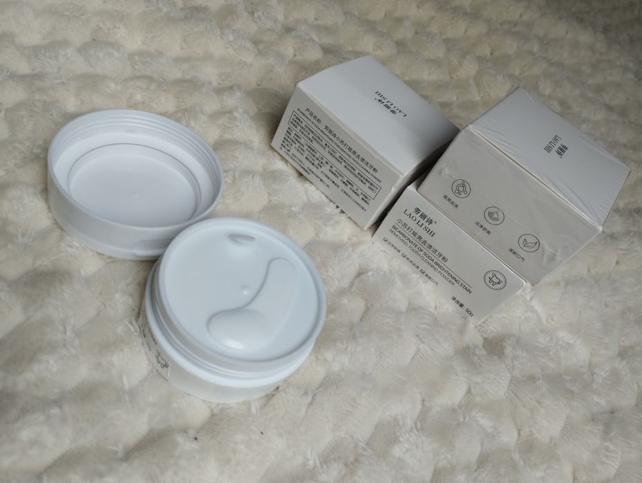 Proszek do czyszczenia zębów