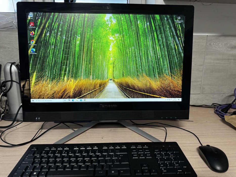 Komputer All in One Lenovo i3/ 8GB ram /120ssd / win 10 klawiatura i mysz - sprawny i gotowy do pracy