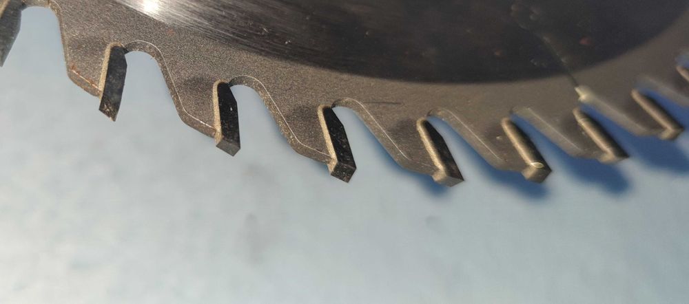 Пильні диски по дереву C.D.E. Італія Ø250–550 мм твердосплавні