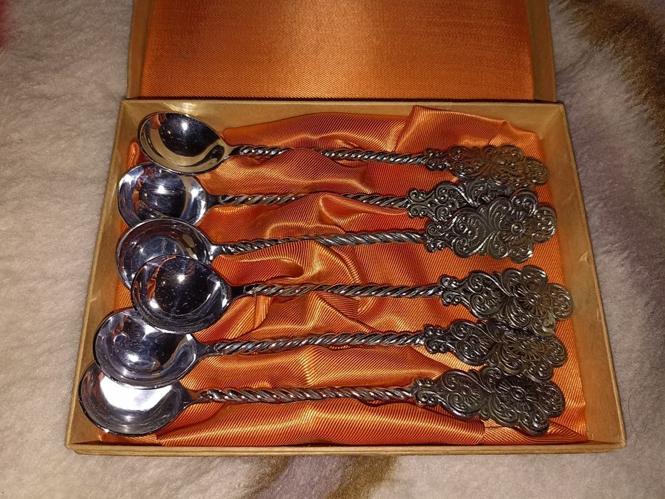 Набор десертных ложек