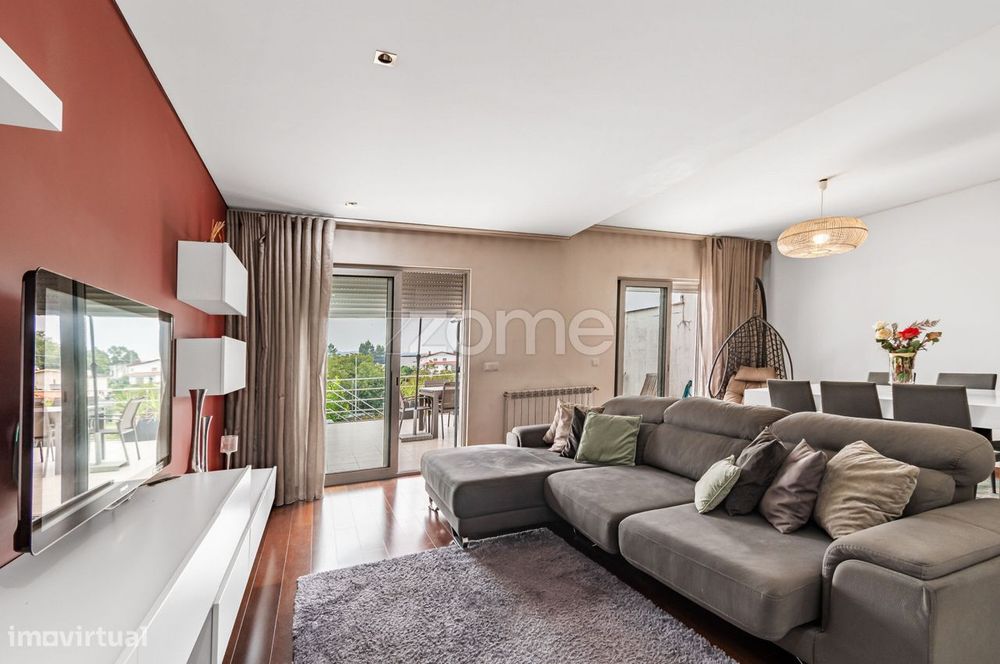 Moradia T3 Banda em Priscos, Braga