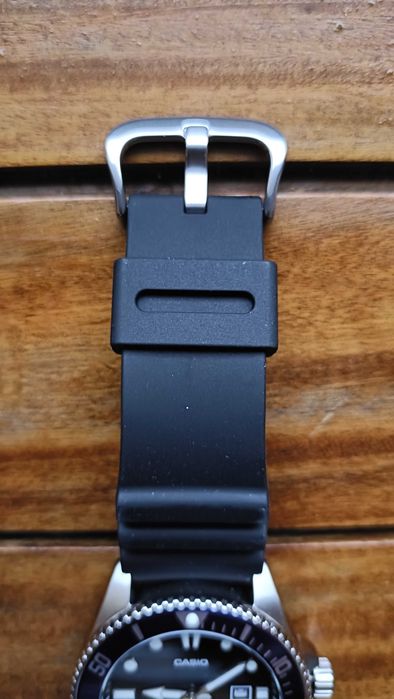 Casio Duro MDV-106B-1A2V Pepsi 200M