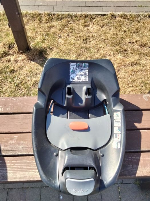 База для автокрісла Cybex Cloud Q,сумісна з моделями крісел Cybex Aton Q