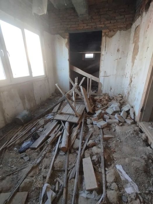 Будинок 2 поверх.110 кв. м, 7 кімнат,  Лесі УкраЇнки 43А смт Лисянка