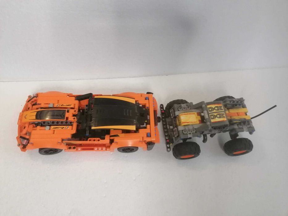 Lego Technic dwa auta