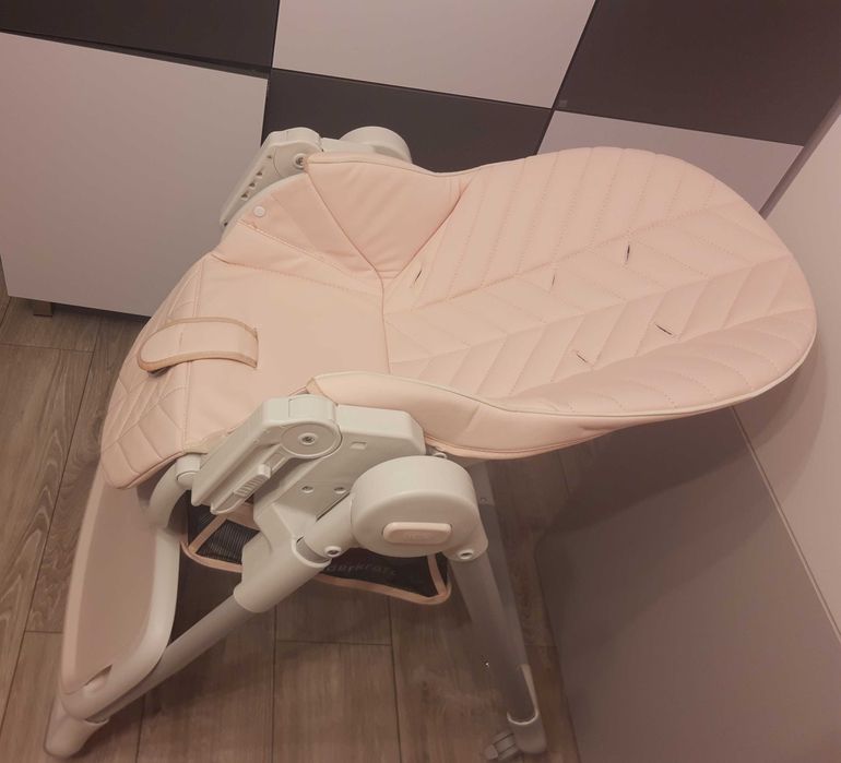 Krzesełko do karmienia, Kinderkraft Lastree