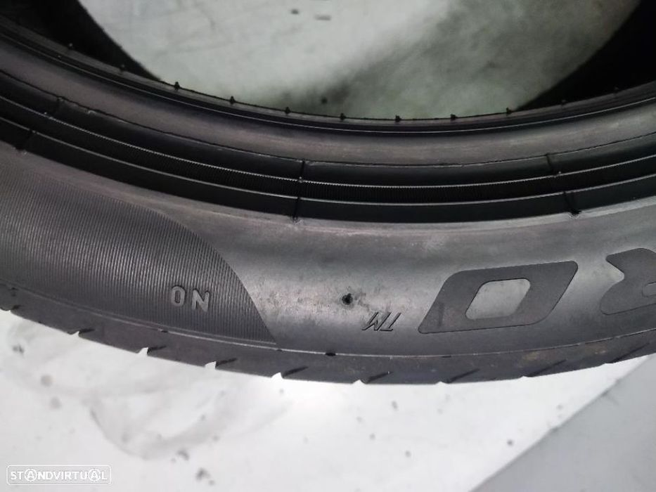 2 pneus semi novos 295-35r21 pirelli - oferta dos portes