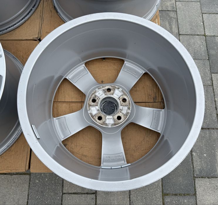 Oryginalne felgi Audi 18” A4 A5 A6 Q5 5x112 ET39 4K0 s-line