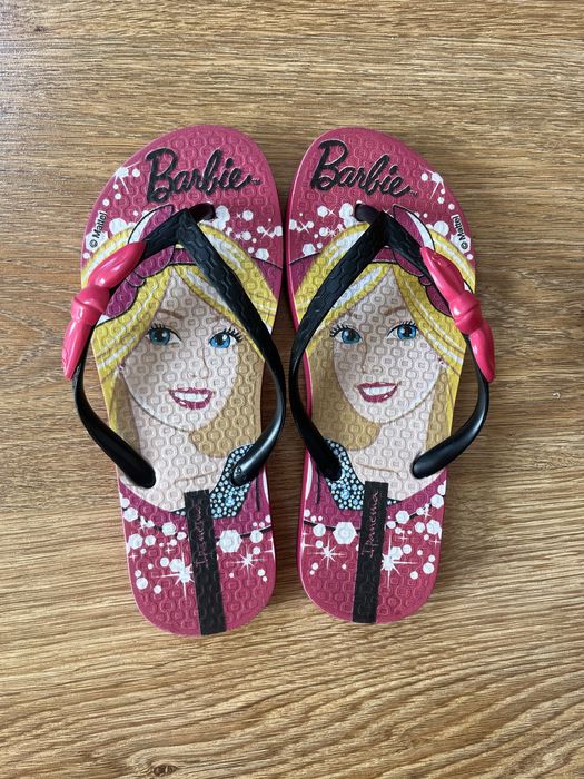 Klapki dla dziewczynki z motywem Barbie