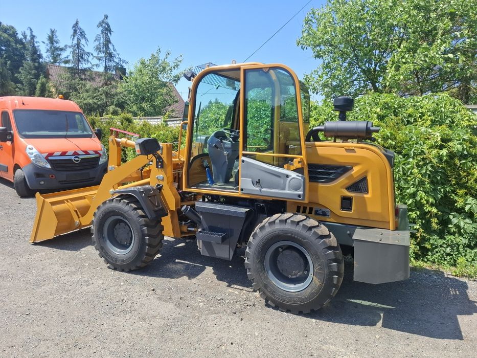 Ładowarka kołowa machpro bobcat jcb