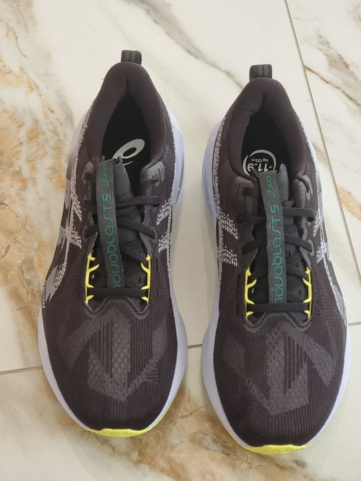 Оригінал 100% чоловічі кросівки asics novablast 5   eur 45
Більше крос