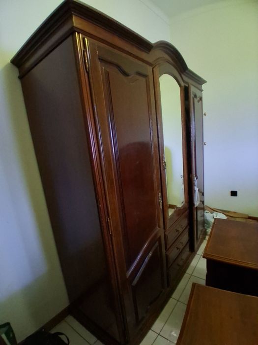 Conjunto Completo de Mobília de Quarto e Sala em Madeira ou separado