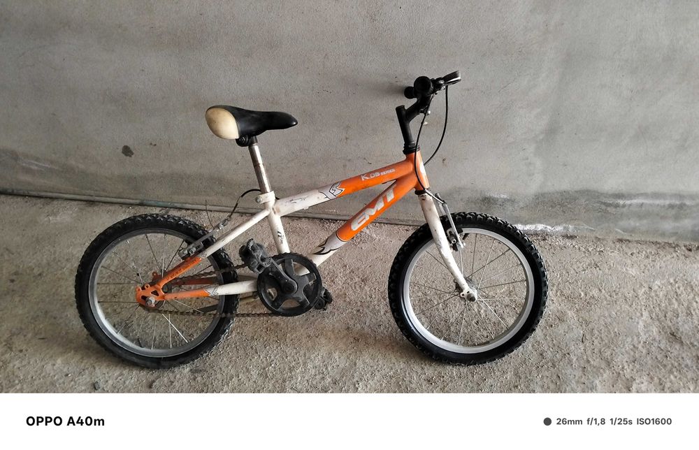 Bicicleta criança 3,4 anos