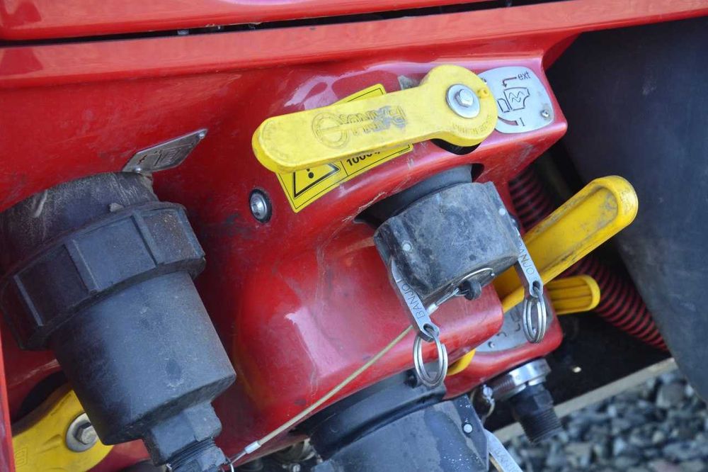 Обприскувач причіпний Horsch Leeb 6 LT