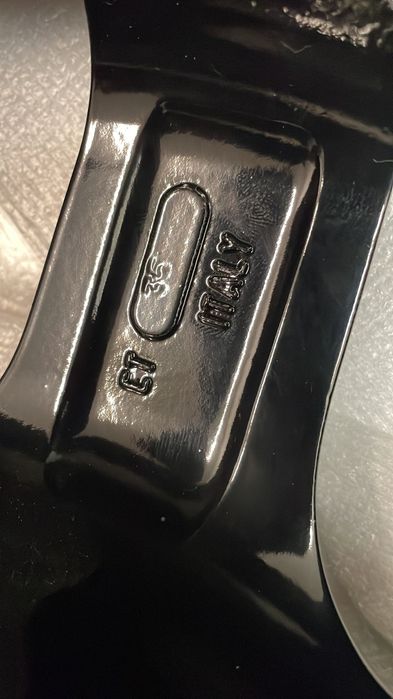 Jantes Speedline c/ centros

R15

ET 35 

4x100

6 1/2j 

Como Novas