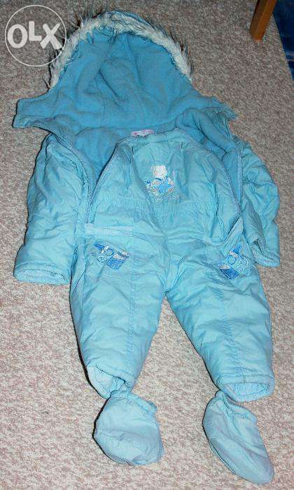 Kombinezon zimowy z bucikami 3-6 mies. rozmiar 62 - 68