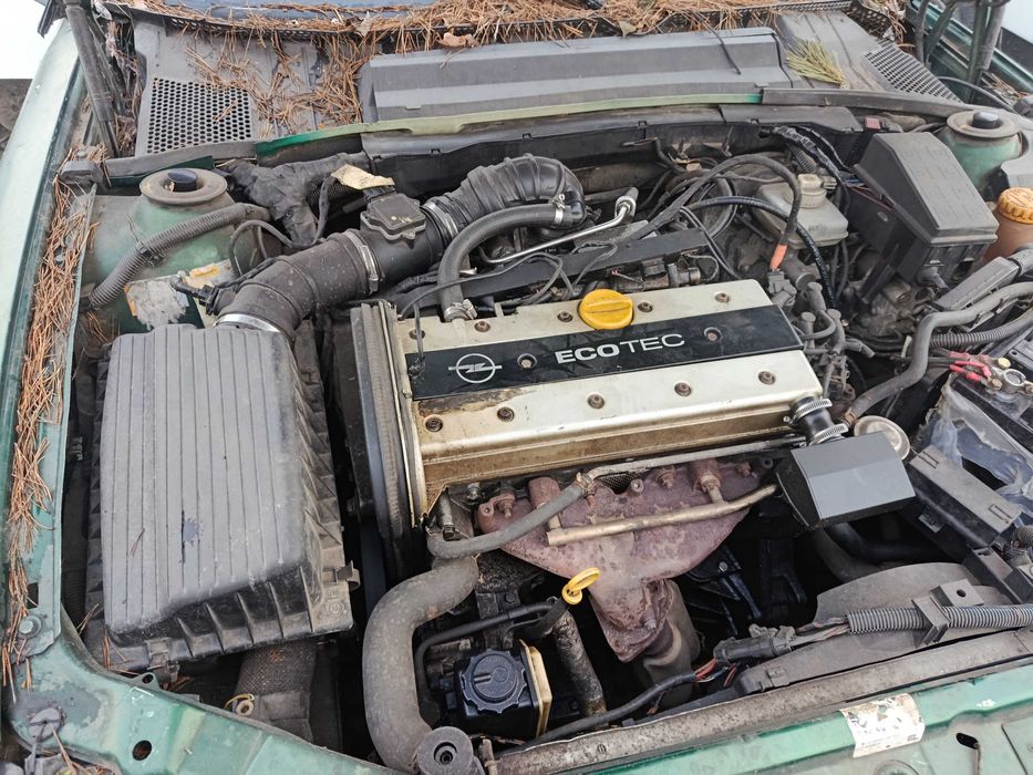 двигун опель вектра б  1.8 бензин