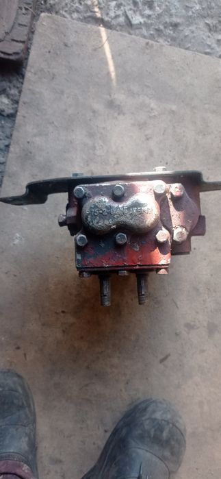 Розподільник р75