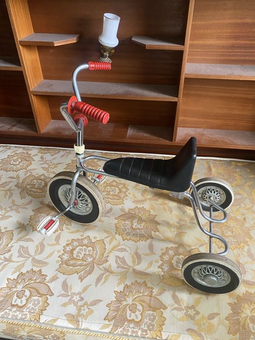 Triciclo vintage em otimo estado