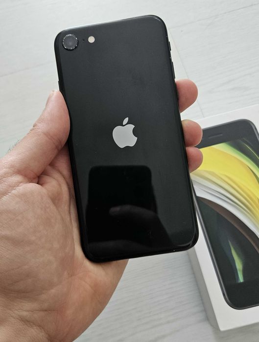 iPhone SE 2020 64gb Preto