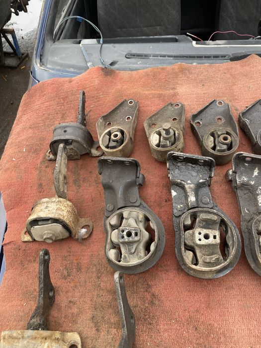 Продам подушку мотора и кпп Ваз 2108-099