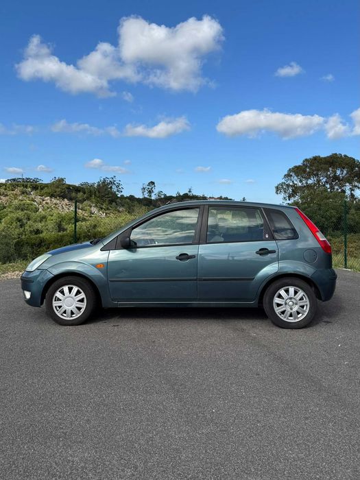 Ford Fiesta 1.4 TDCI foto 3