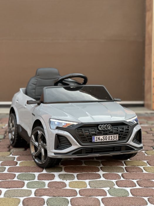 Дитячий електромобіль Ауді SQ8 AUDI Детский електромобиль Авто дитяче