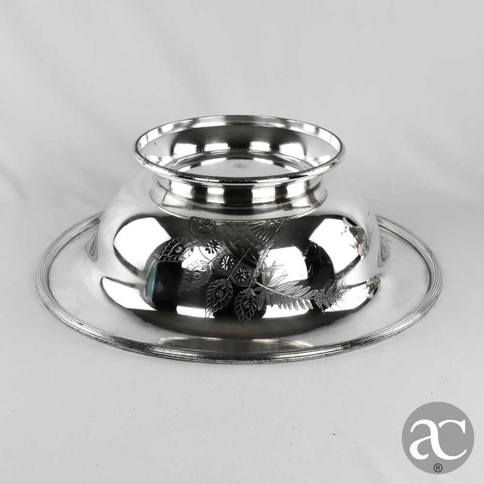 Jarro e Bacia em casquinha Americana Meriden Britannia Company