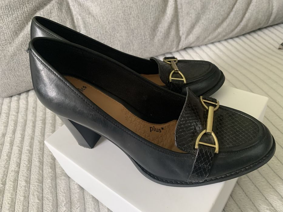 Туфлі шкіряні Clarks