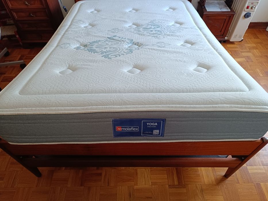 Colchão de casal Molaflex