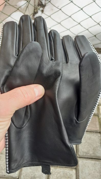 Новые перчатки женские Next.размер L..На большую руку 7,5-8,5.