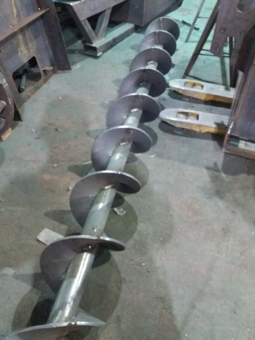 Витки шнека, шнеки. Бункери під щепу.