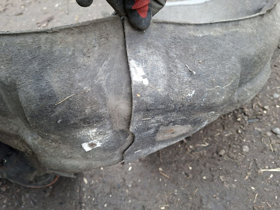 Nadkole lewe przód audi a4 b8 8k0,821,171q