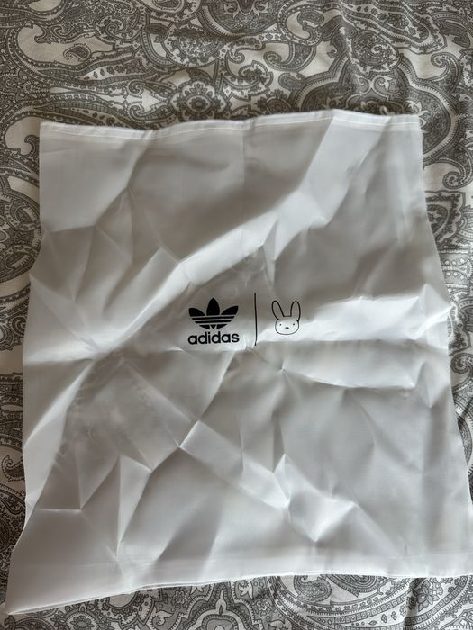 Adidas campus parceria bad bunny