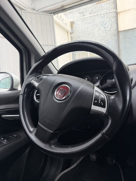 Fiat Punto 1.3 Multijet - 36€ IUC