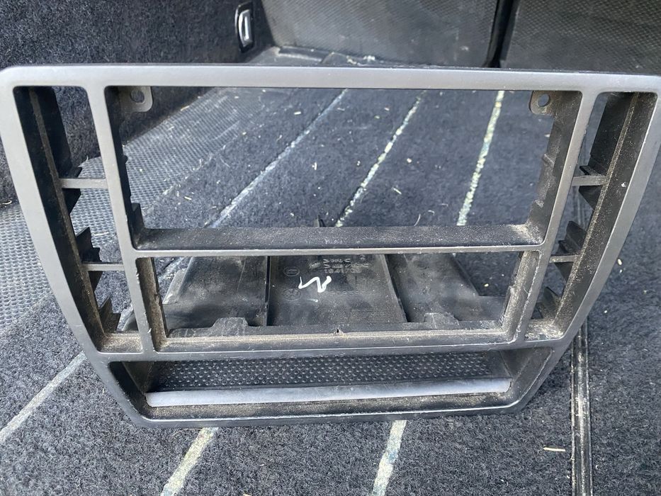 Рамка магнітоли пассат б5